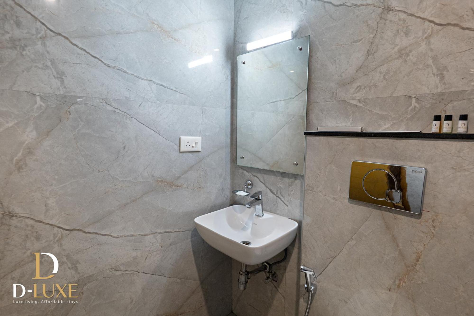 D-Luxe Hotel Kochi Dış mekan fotoğraf