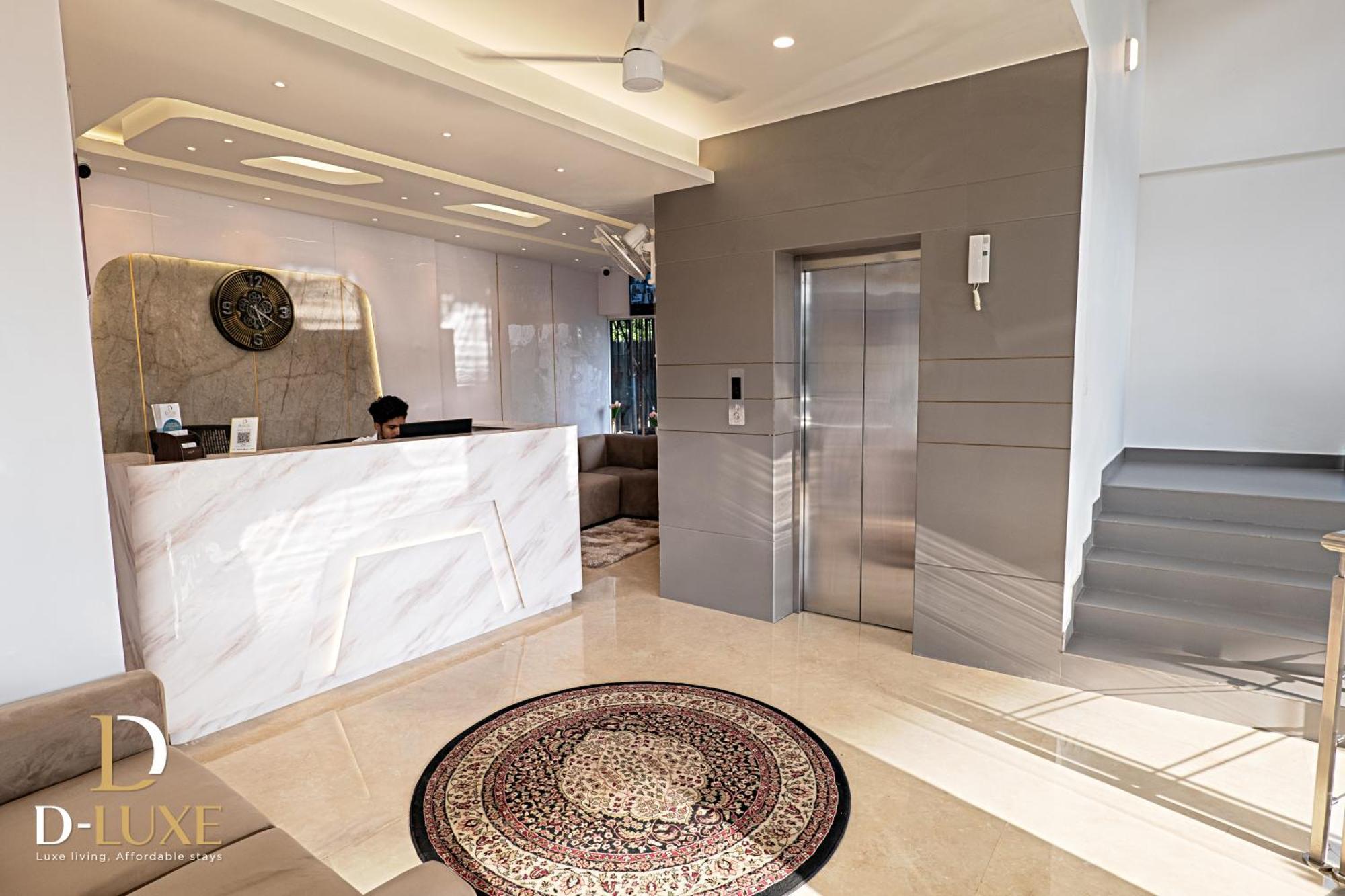 D-Luxe Hotel Kochi Dış mekan fotoğraf